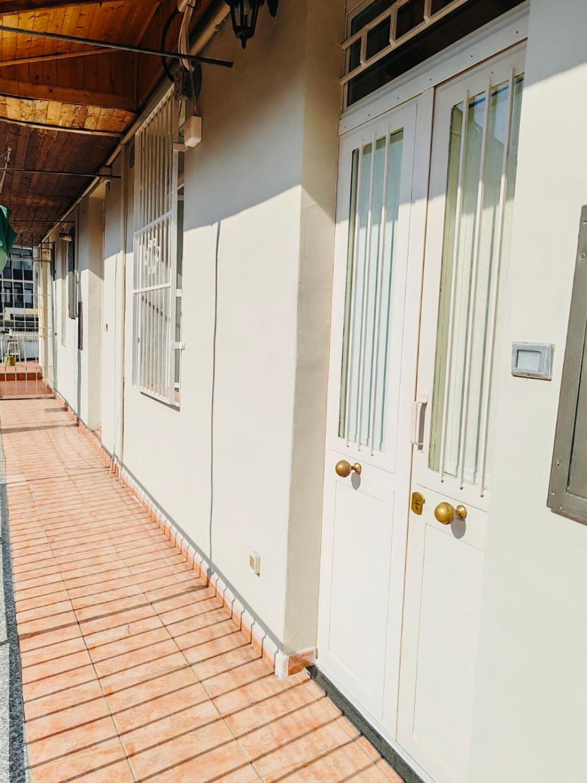 Casetta Nel Cortile Turin Bagian luar foto